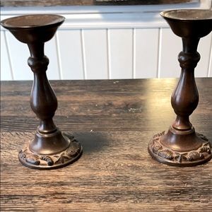 Two Bronze colored Pilar handle holders